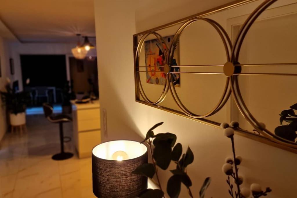 Suite Prestige Logement Neuf Avec Spa Et Ecran De Cinema En Rez De Jardin Colmar Exteriör bild